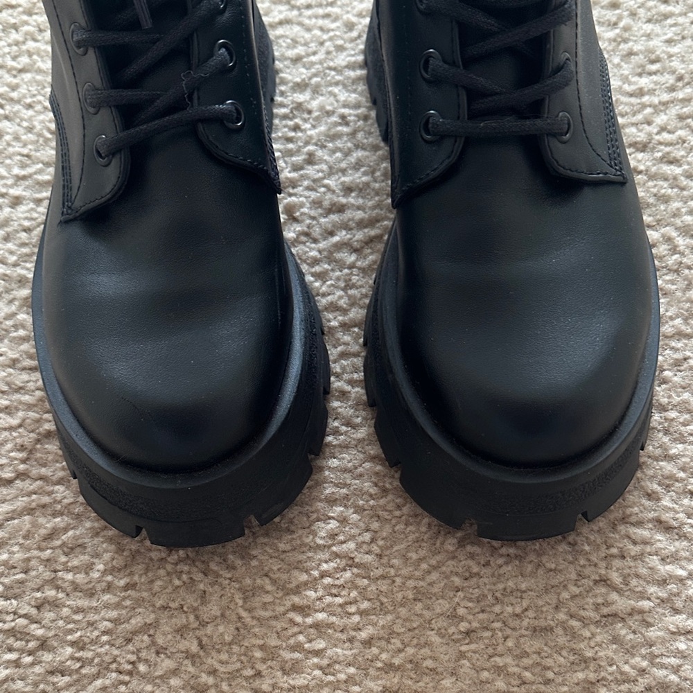 Steve Madden Rascal Black Combat Boots - Picture 4 of 7